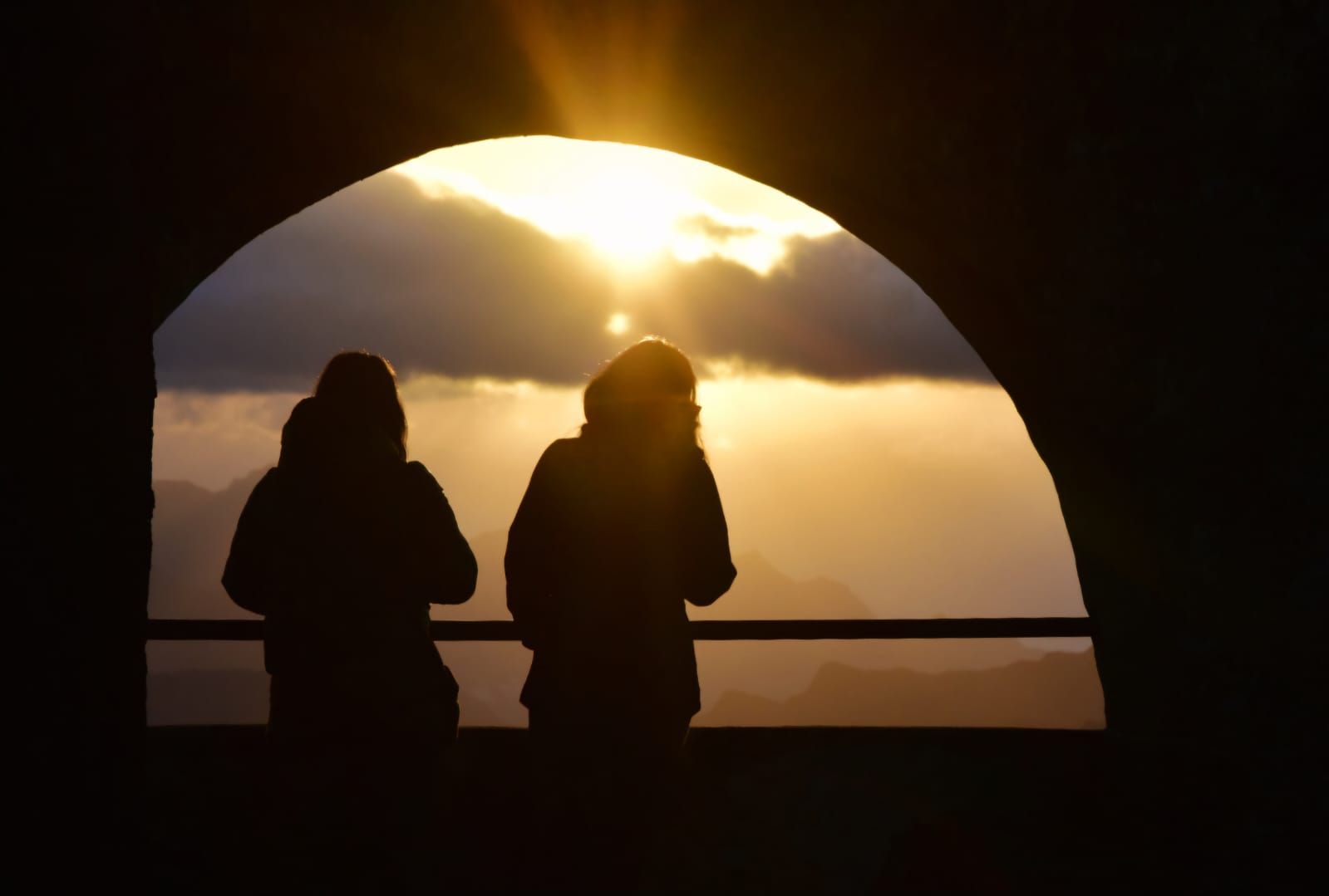La cumbre de Gran Canaria presenta una fría postal verde