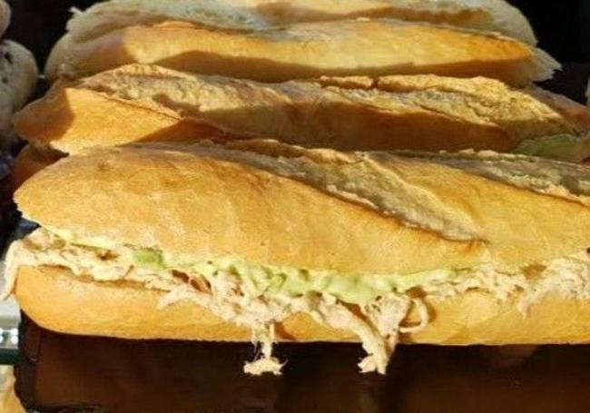 Bocadillo de pollo y aguacate de Di´Nardi