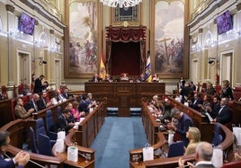 Imagen de archivo de los diputados en el Parlamento de Canarias.
