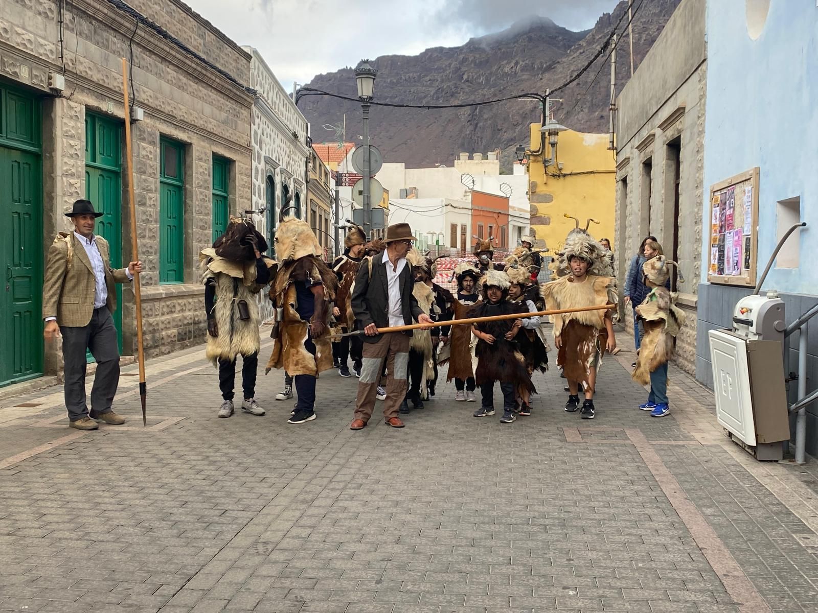 Estampida carnavalera de machos y cabras en La Aldea de San Nicolás