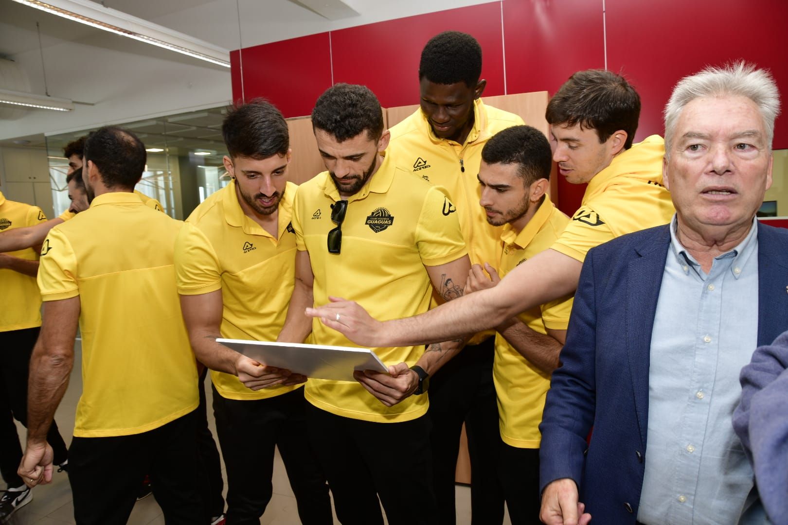 El Guaguas exhibe su Copa del Rey en CANARIAS7