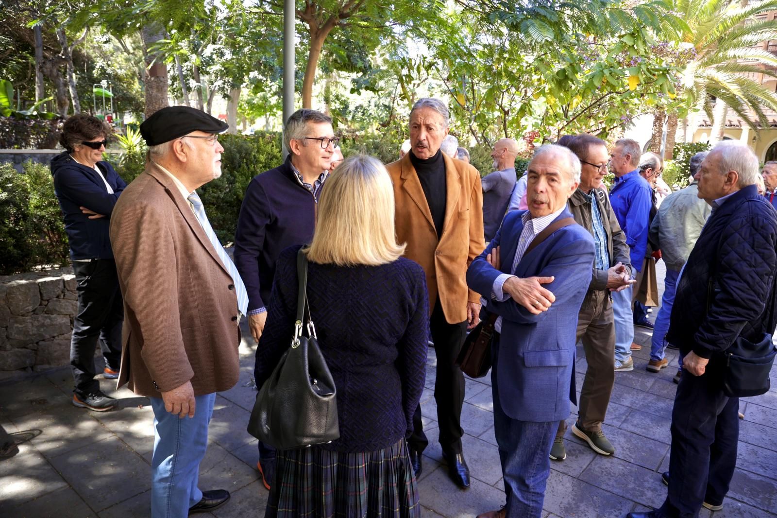 Los periodistas veteranos del archipiélago se reúnen en el Pueblo Canario