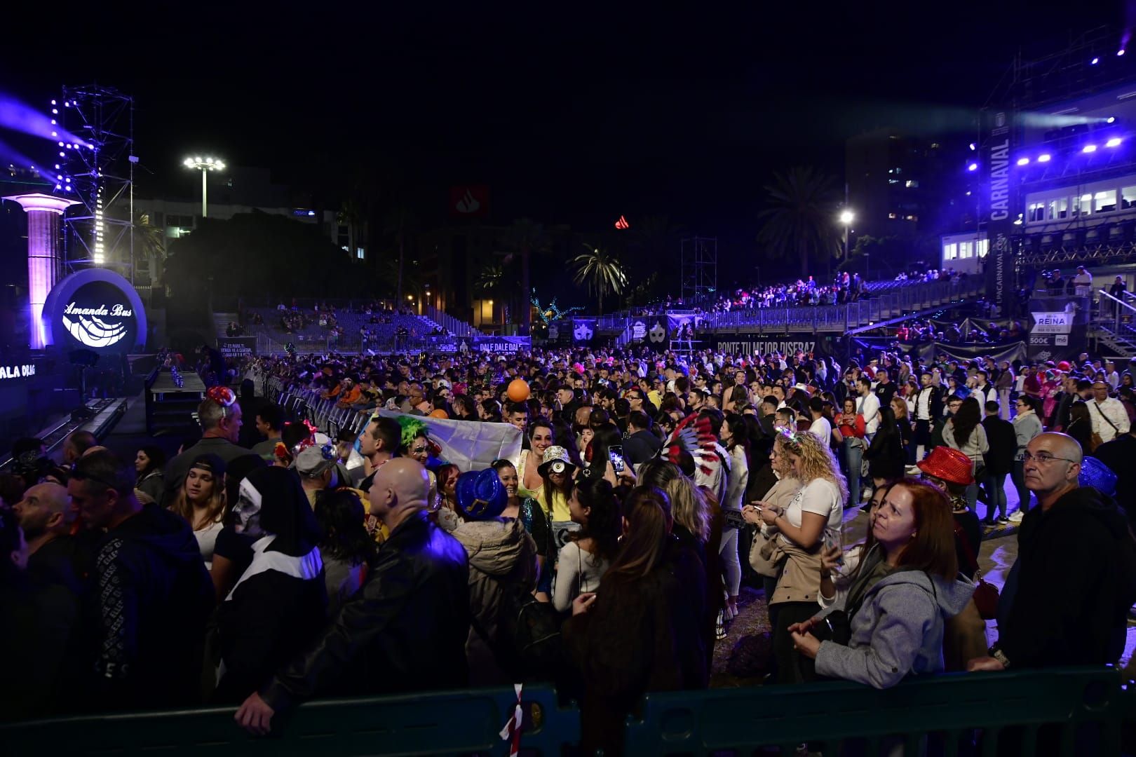 Las mejores imágenes de la gala drag del carnaval de Las Palmas de Gran Canaria 2025