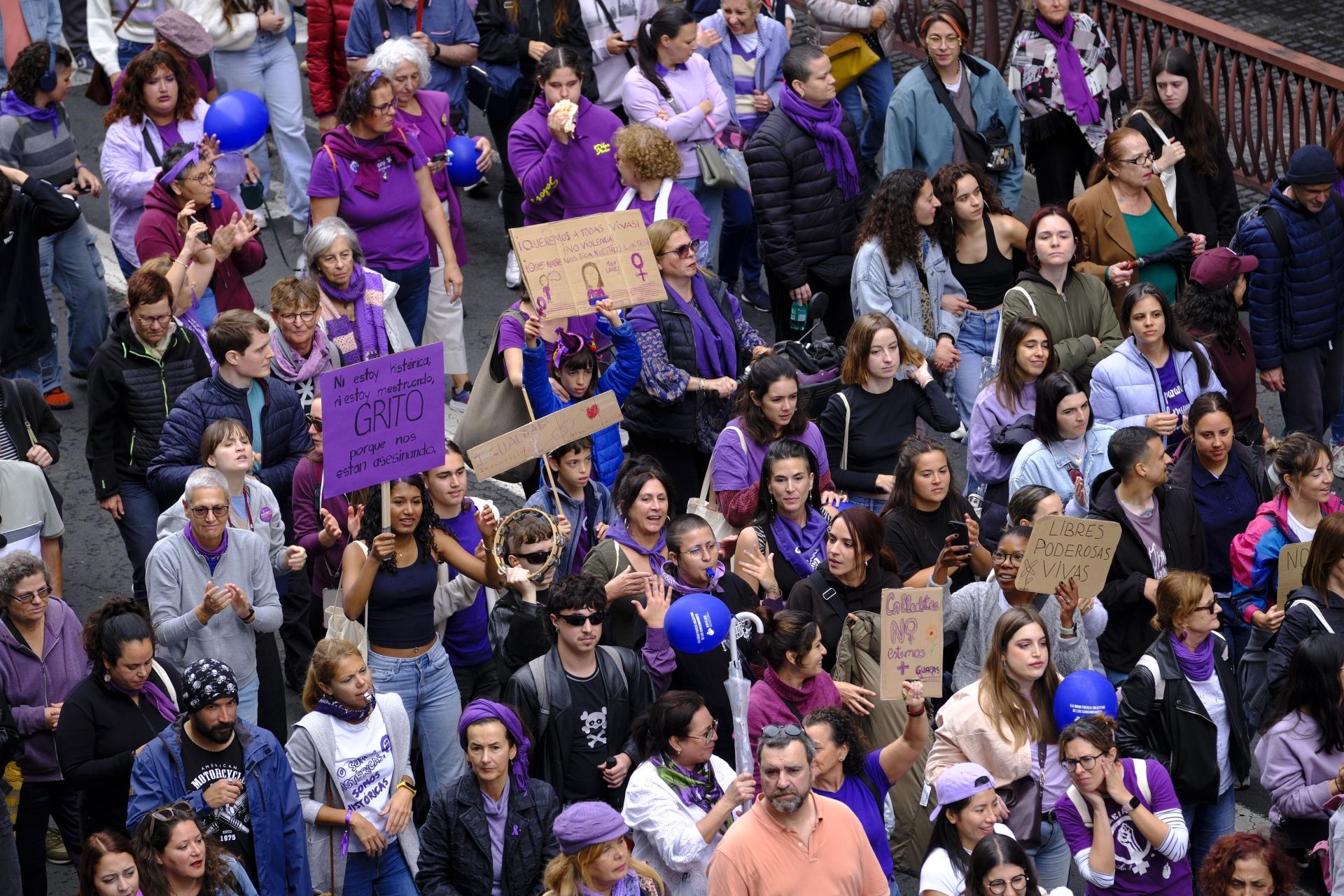 Las calles de la capital grancanaria se visten de lucha y orgullo