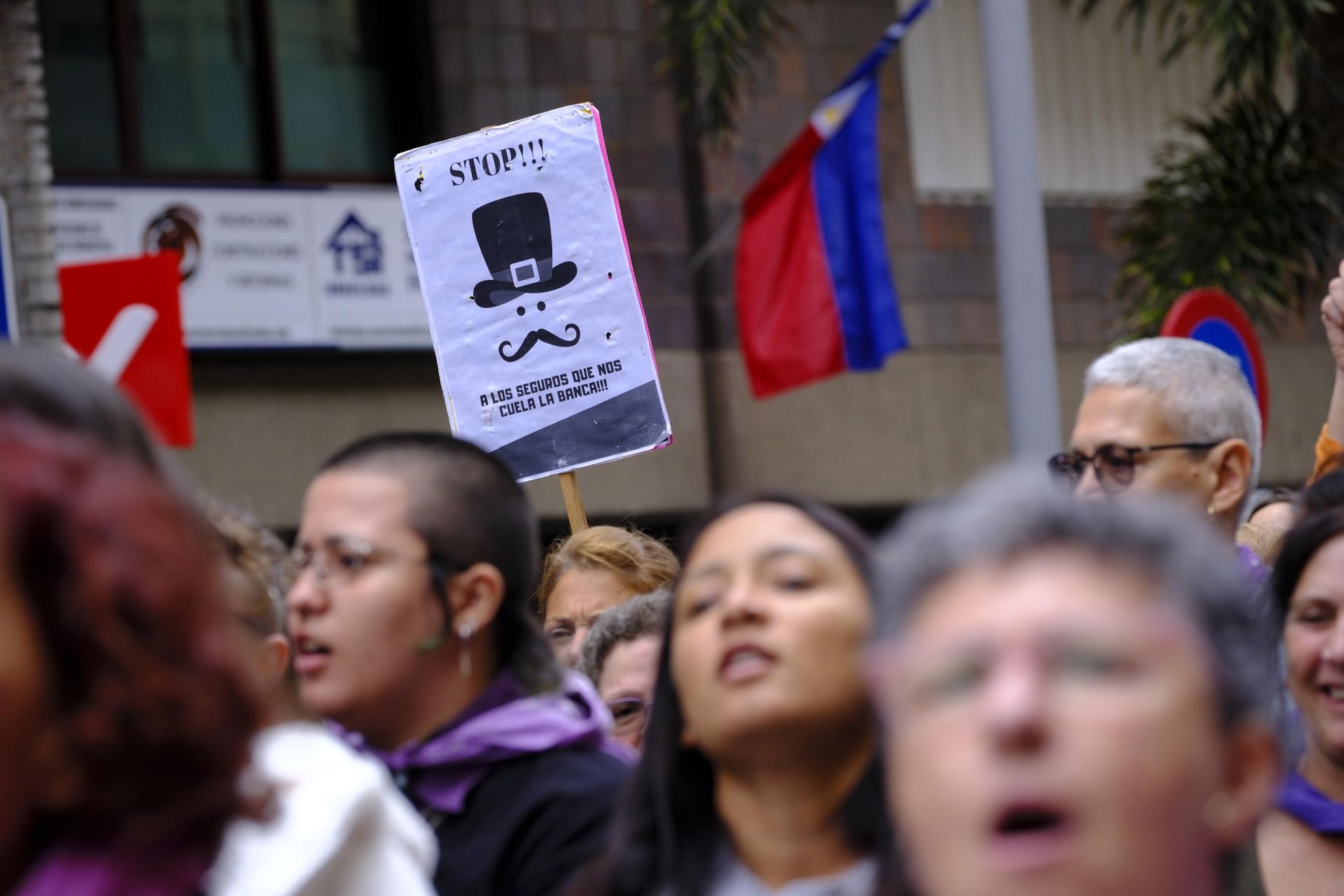 Las calles de la capital grancanaria se visten de lucha y orgullo