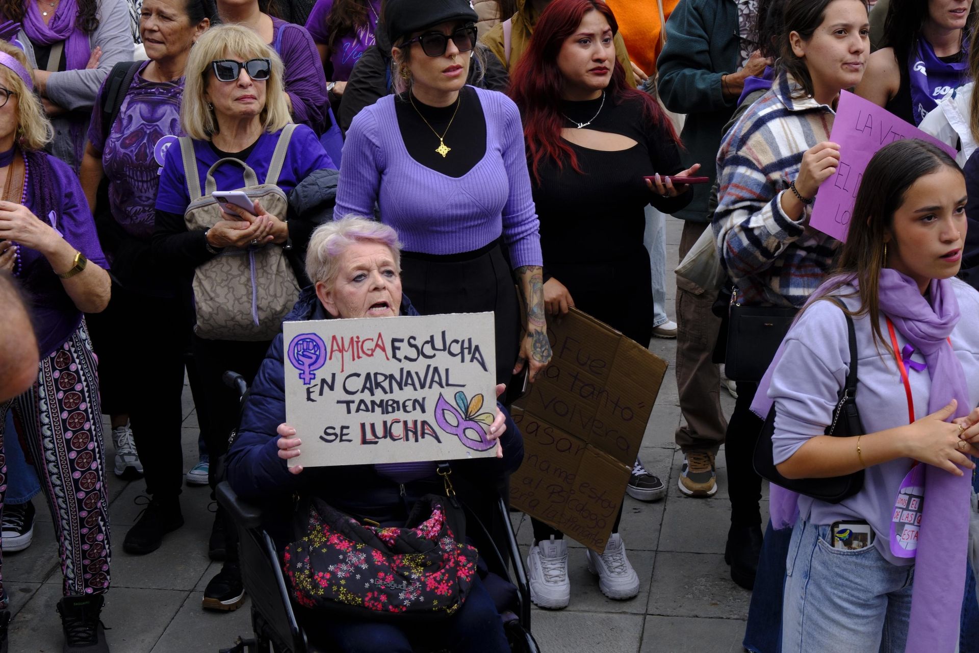 Las calles de la capital grancanaria se visten de lucha y orgullo