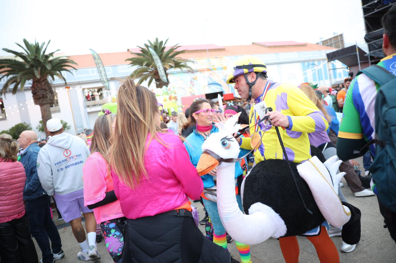 La música reina en el carnaval de día