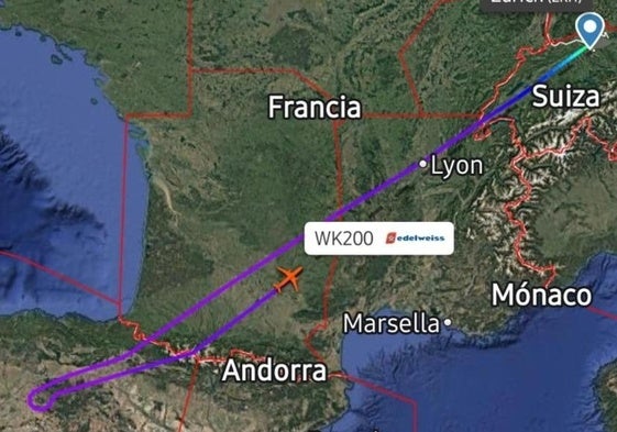 Captura de mapa de una app que muestra el recorrido del avión.