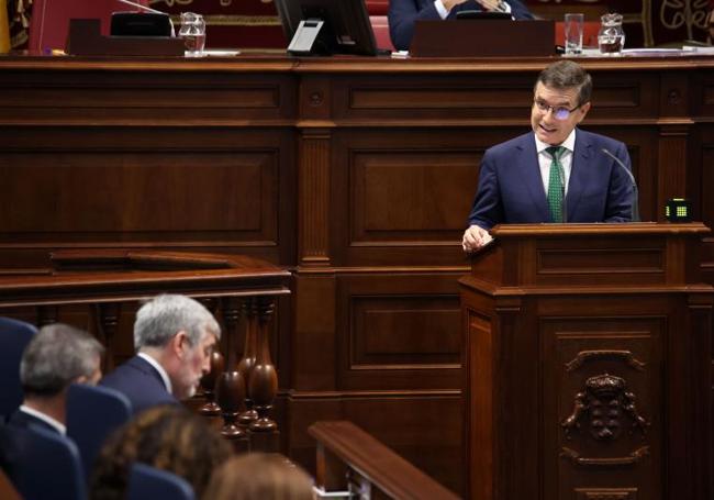 Nicasio Galván, de Voz, durante su intervención.