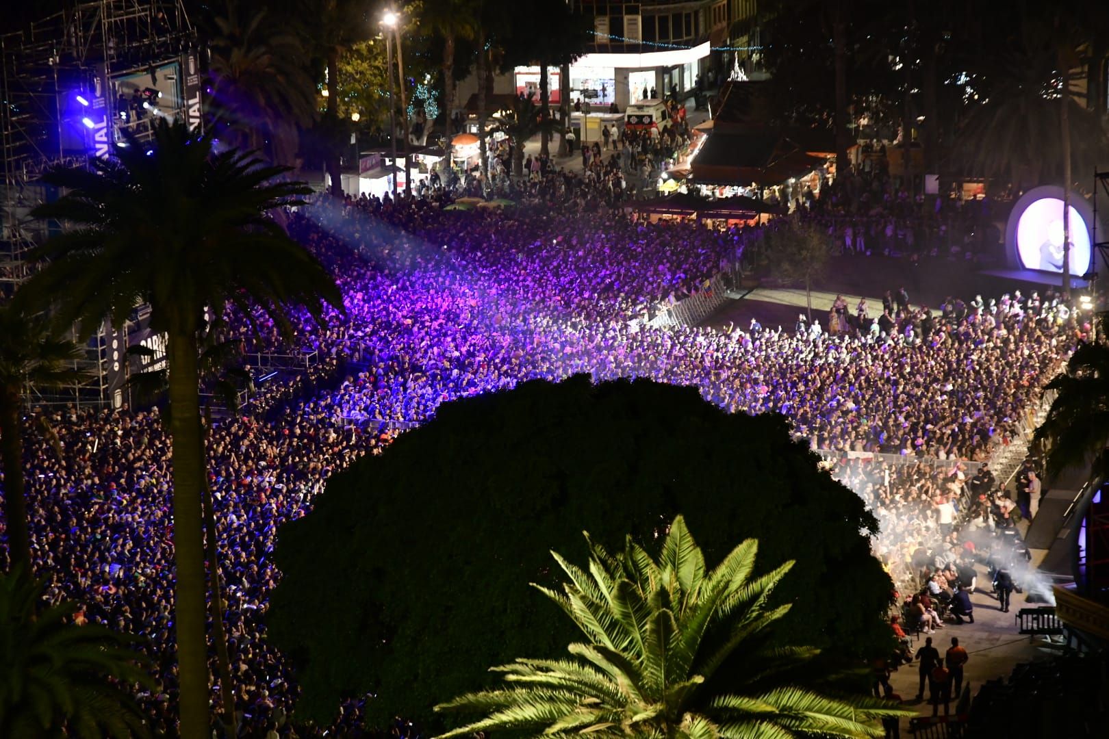 Maluma desata pasiones en el carnaval de Las Palmas de Gran Canaria