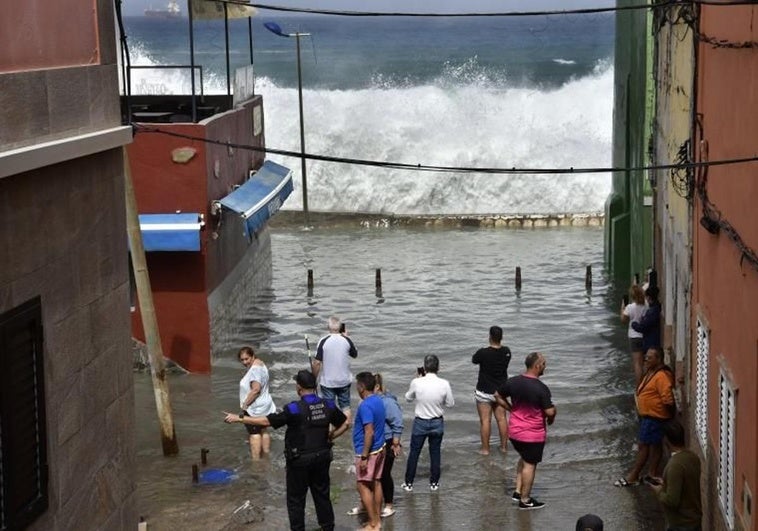 Imagen de archivo de la inundación de San Cristóbal en abril del pasado año.