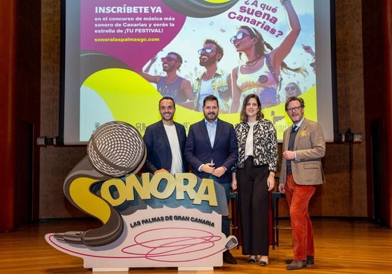 De izquierda a derecha, Santi Gutiérrez, Josué Íñiguez, Carla Campoamor y Tilman Kuttenkeuler, este lunes.