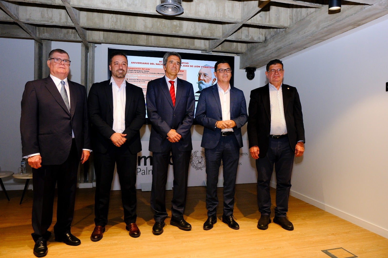 Imágenes del tributo y legado de León y Castillo