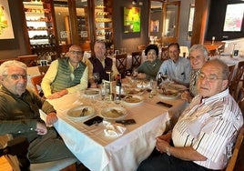 De izq. a dcha., Juan Salvador León (Valleseco), Marcelo Ramírez (Valsequillo), Francisco Santiago (Telde), Encarna Domínguez (Tejeda), Antonio Perera (Moya), Gonzalo Rosario (Teror) y Juan de Dios Ramos (Teror).