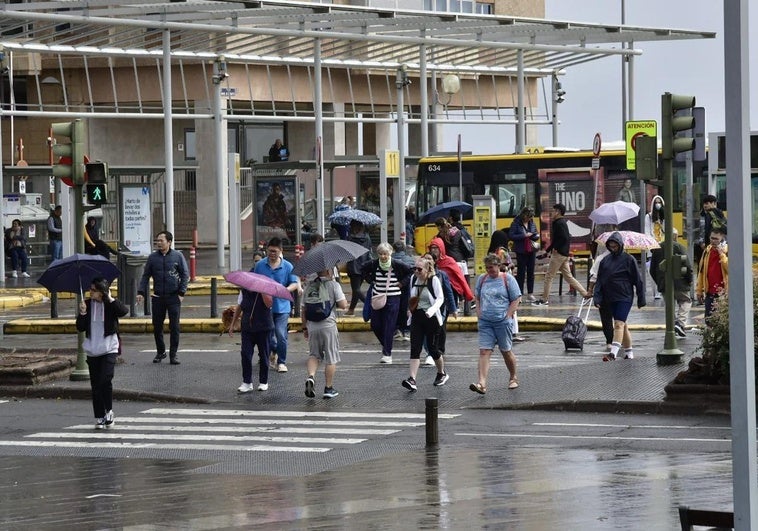 La borrasca Nuria se deja sentir en la capital grancanaria.