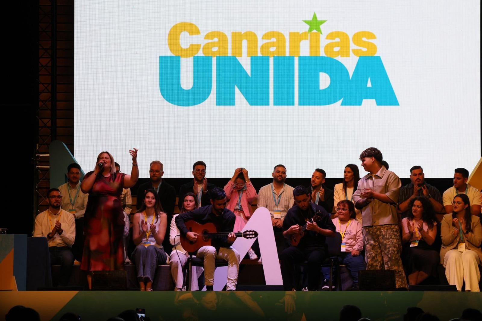 El VIII Congreso Nacional de Coalición Canaria, en imágenes