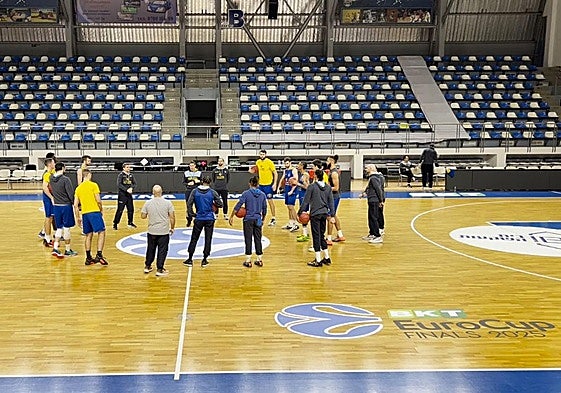 El Dreamland Gran Canaria se ejercitó este lunes en el Samokov Arena de Bulgaria.