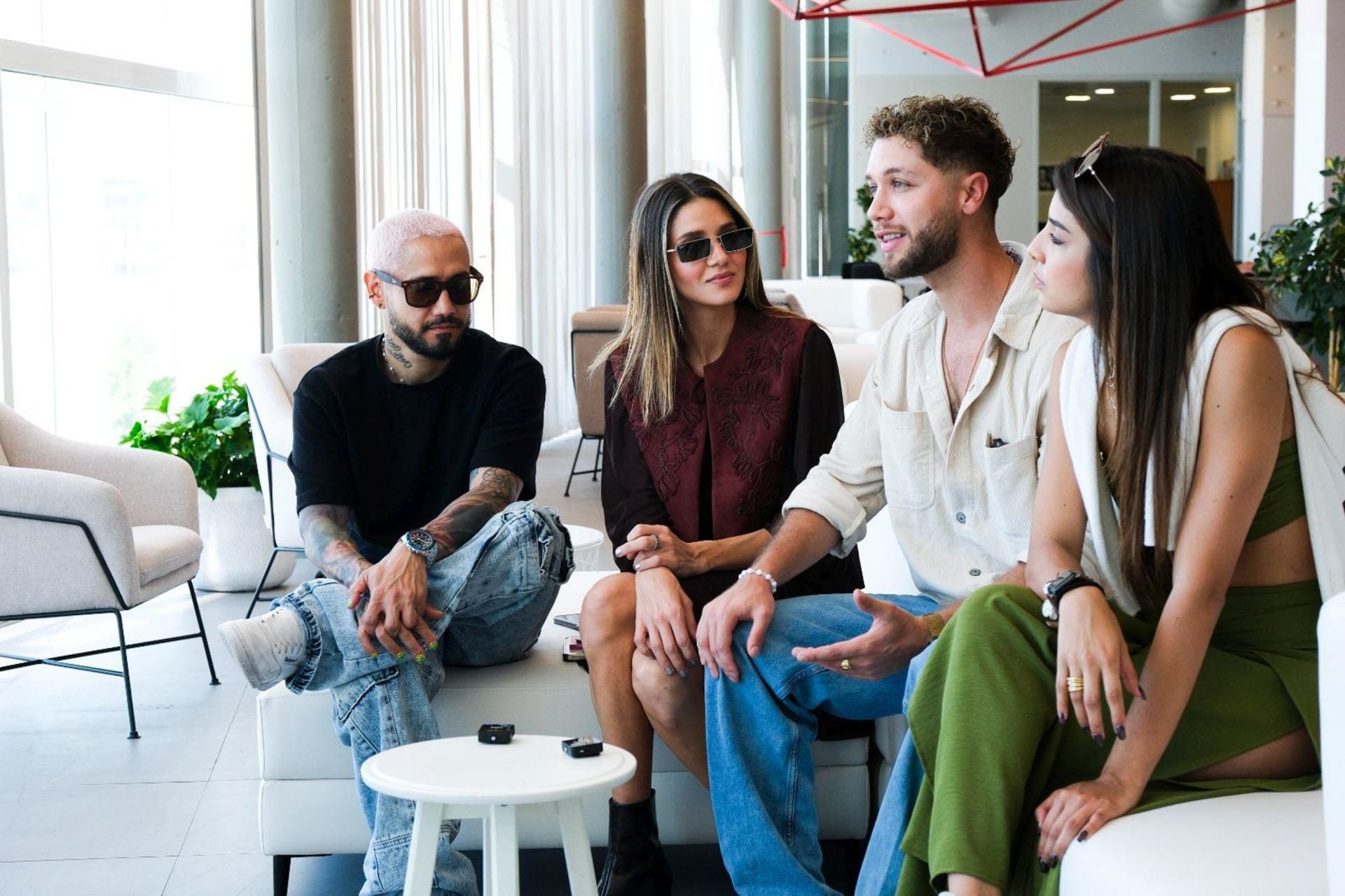 La visita de los actores de &#039;La Reina del Flow&#039; a CANARIAS7, en imágenes