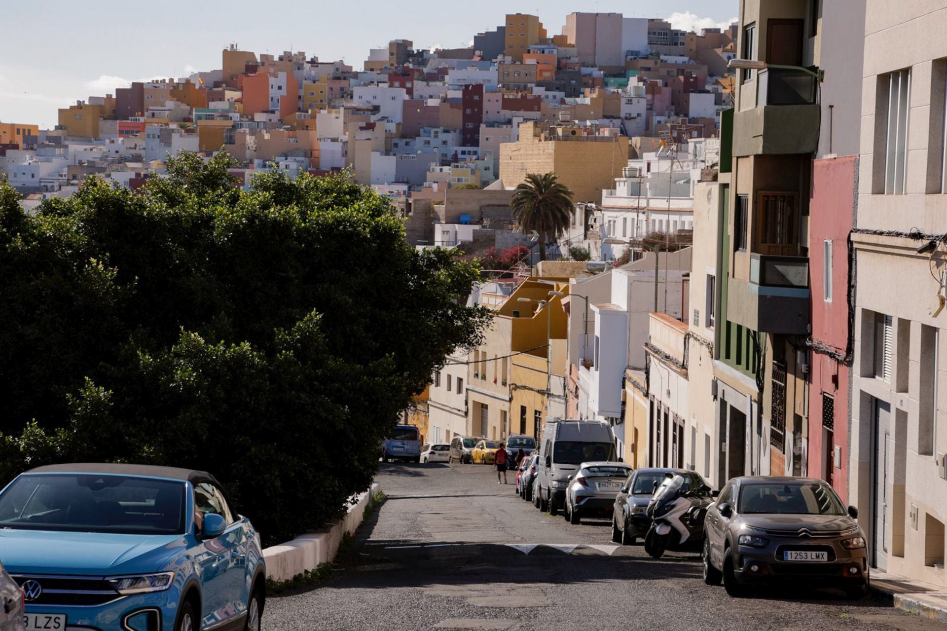 Los vecinos de San Roque enseñan el deterioro de sus calles