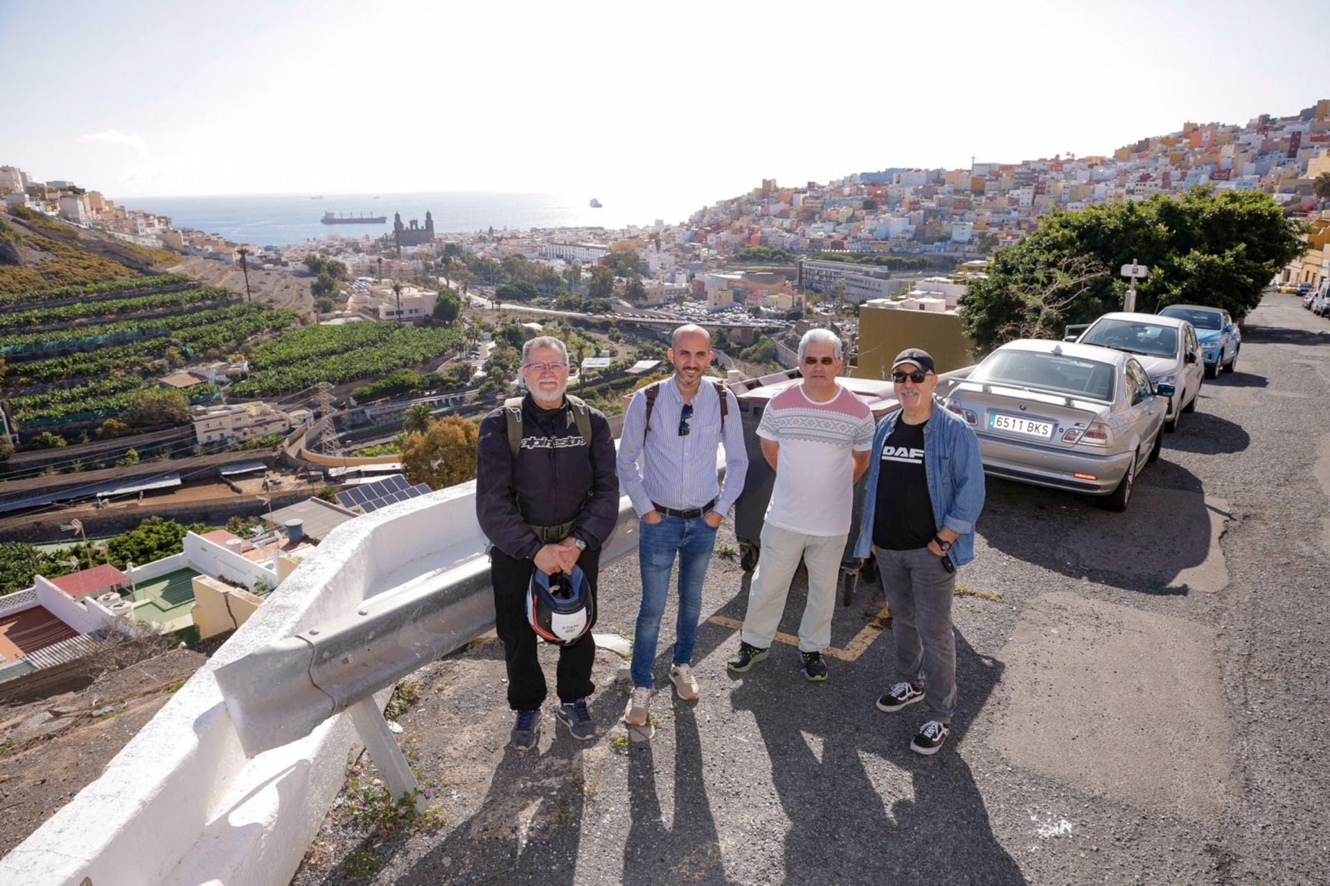 Los vecinos de San Roque enseñan el deterioro de sus calles