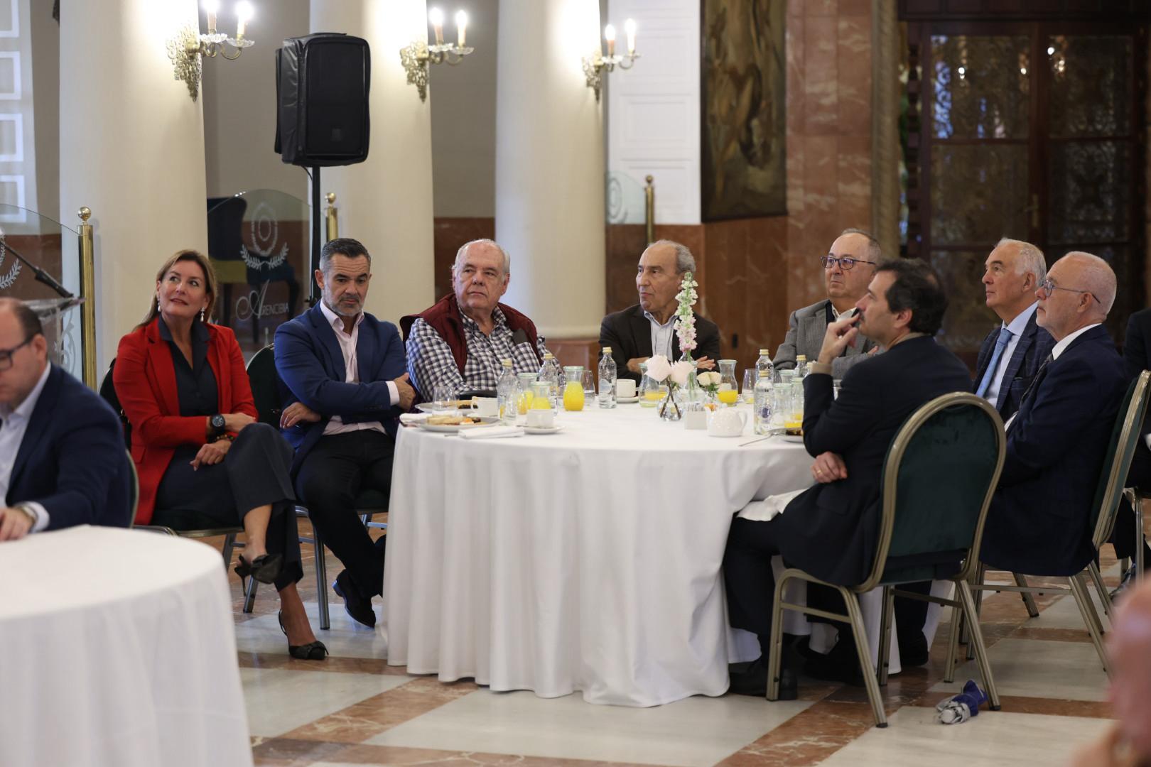 José Cabrera presenta el libro &#039;Las siete mentalidades&#039;