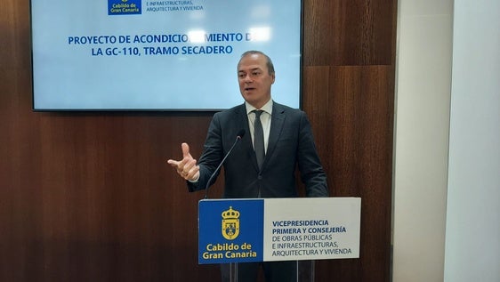 Augusto Hidalgo presenta el proyecto de acondicionamiento de la GC-110, tramo secadero.