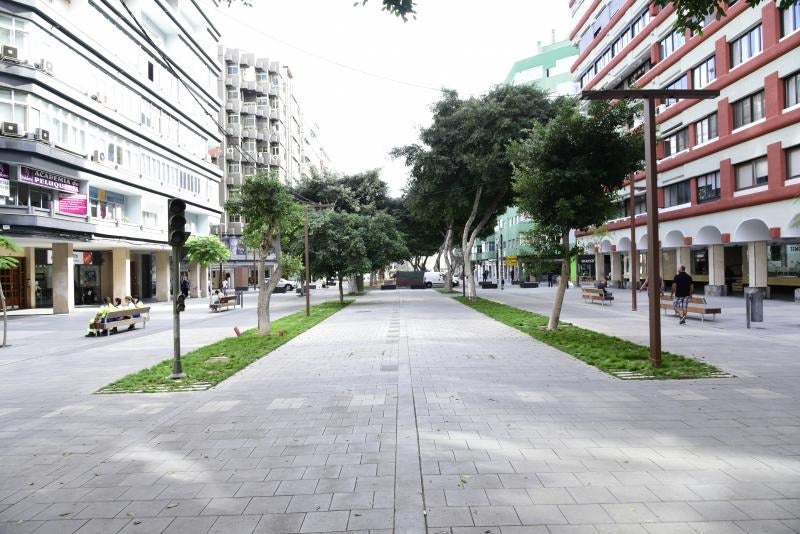 Detenido por dar un tirón a una mujer en Las Palmas de Gran Canaria y robarle un móvil y 300 euros
