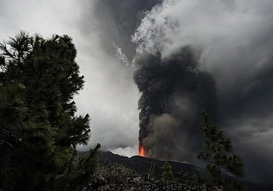 Erupción volcánica en la isla de La Palma.