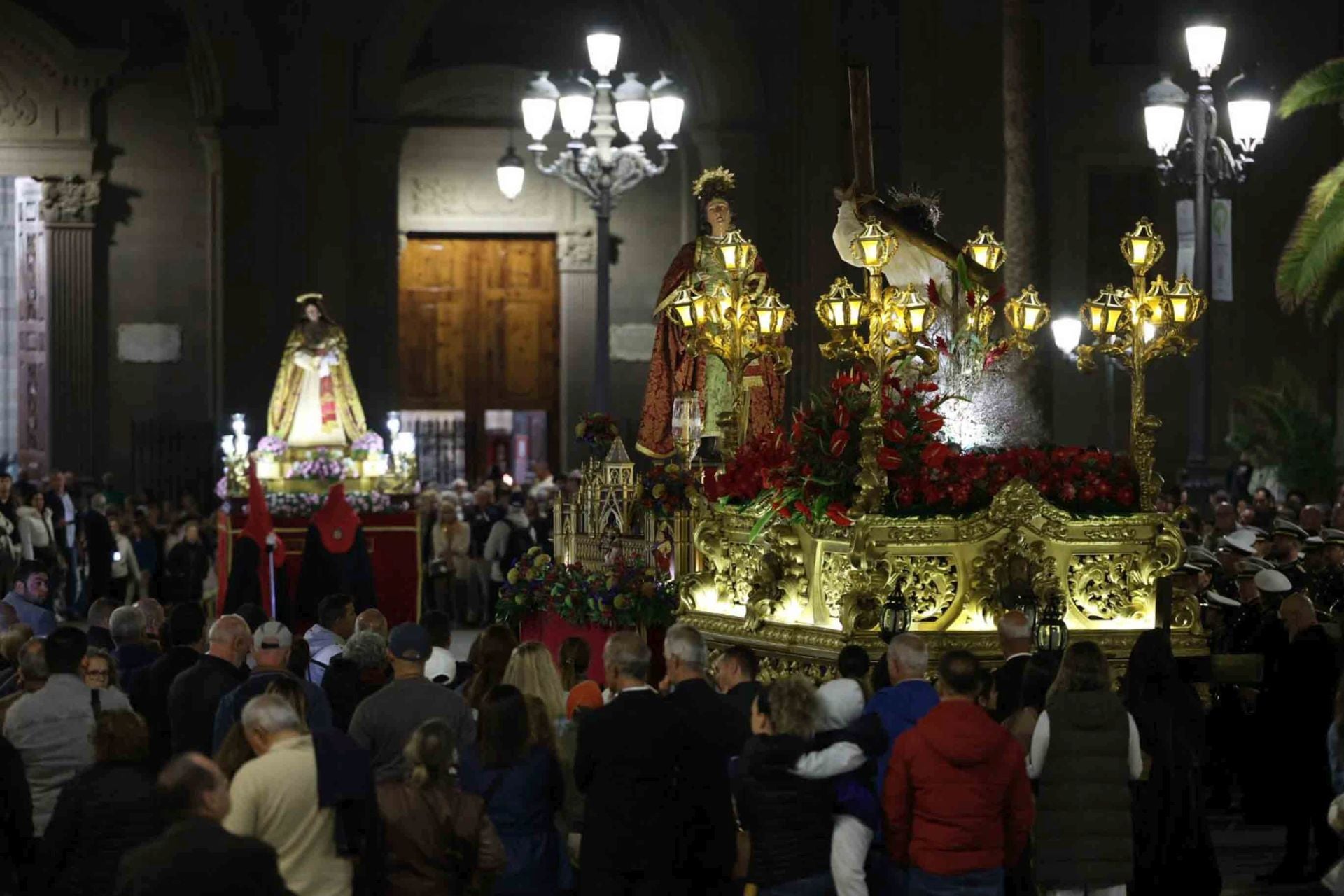 Procesión del Santo Encuentro en Santa Ana