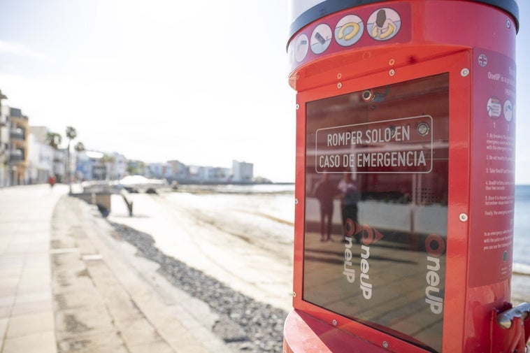 Tótem de emergencia instalado en Arinaga.