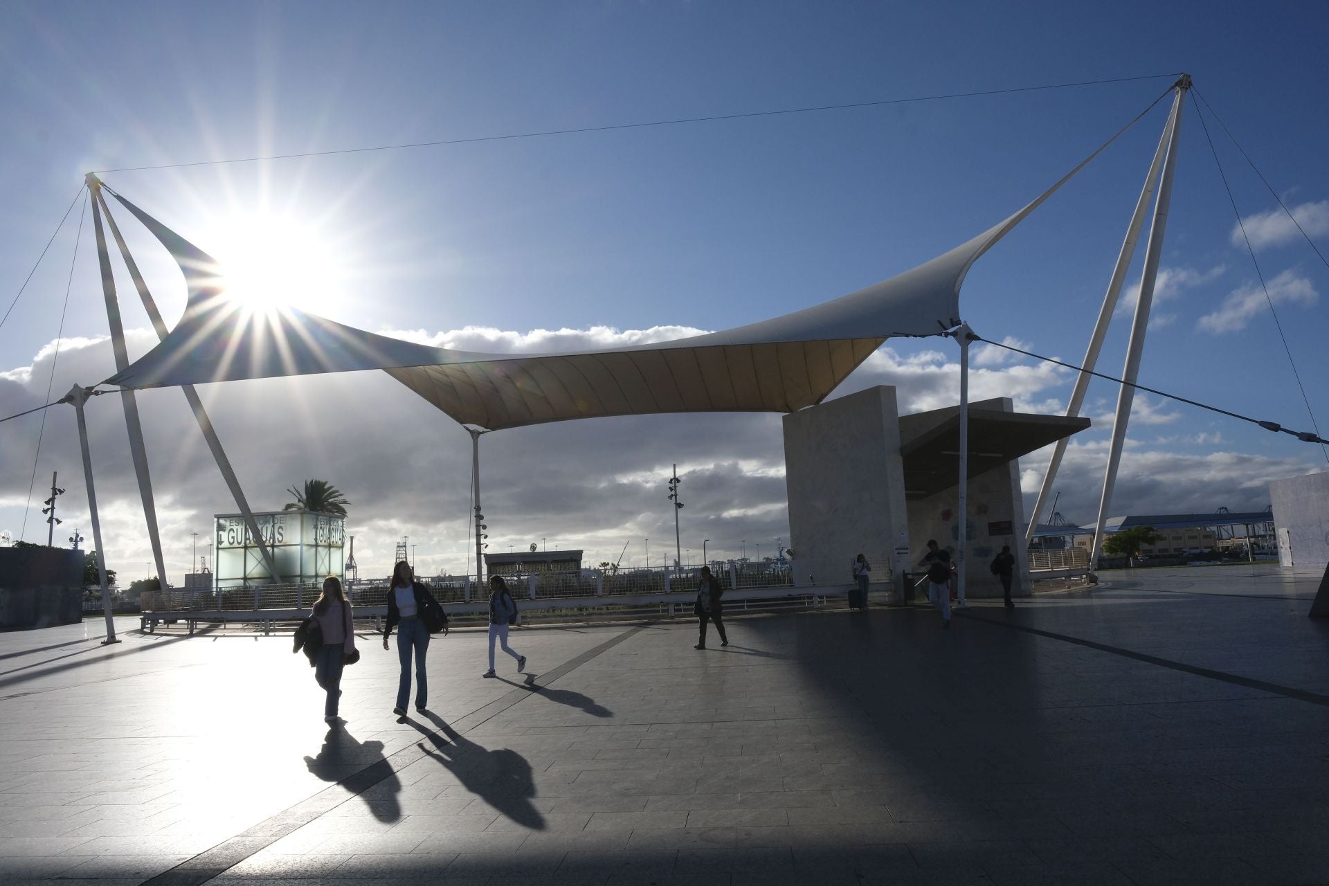 El sol, bajo vigilancia: activado en Canarias el plan preventivo por radiación ultravioleta