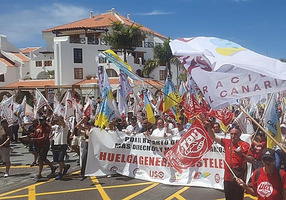 Un grupo de manifestante en la huelga de la hostelería.