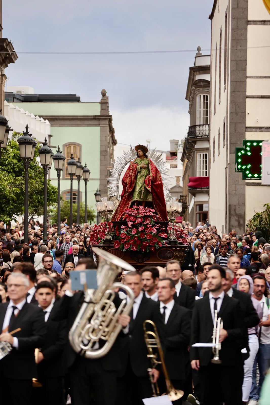 Procesión Magna Interparroquial en Las Palmas de Gran Canaria