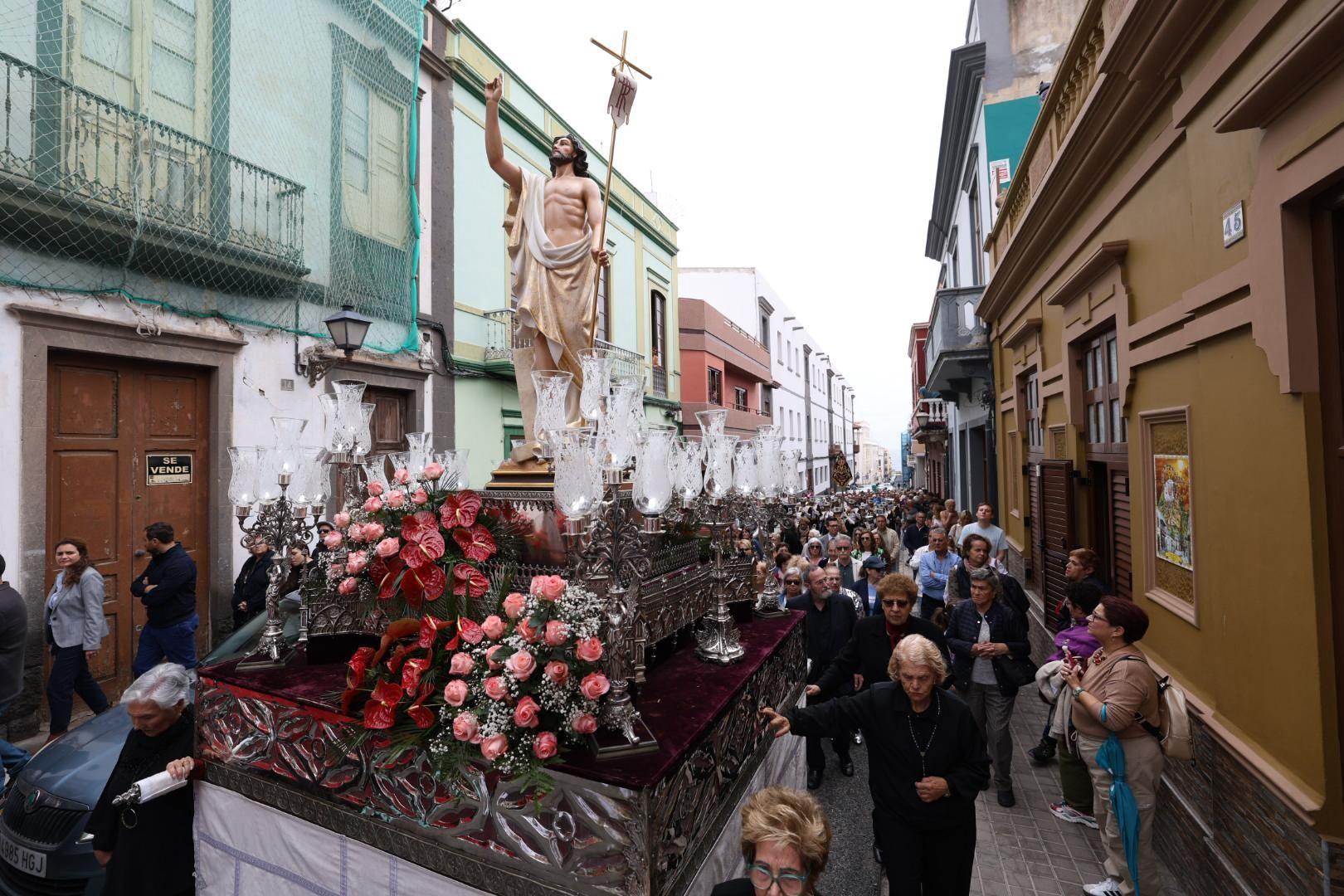 La procesión del Cristo Resucitado, en imágenes
