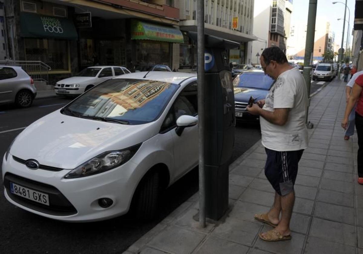 La zona azul del Sebadal se estrenará a costa de 80 aparcamientos libres
