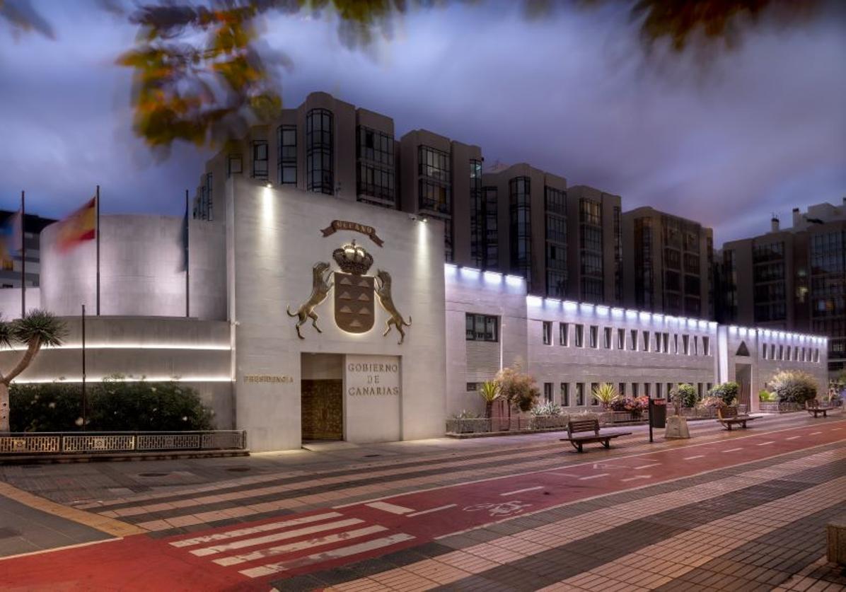 Canarias tarda 17,45 días en pagar a proveedores, cuatro por debajo de la media nacional