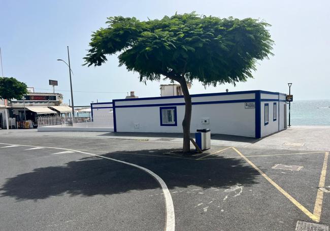 Así lucía antes la antigua vivienda tradicional de pescador, casi como una ventana al mar en el paseo marítimo de Corralejo.