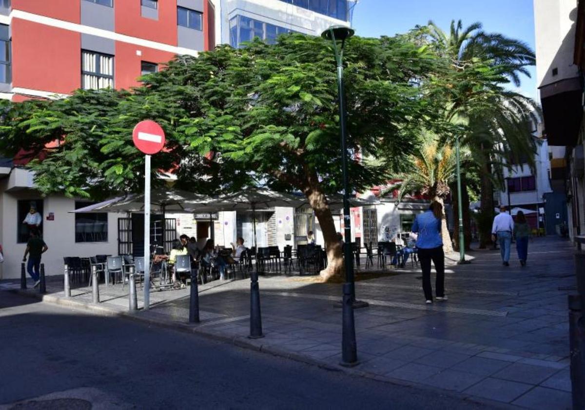 El Ayuntamiento anula la restricción horaria que impuso a las terrazas de Joaquín Costa