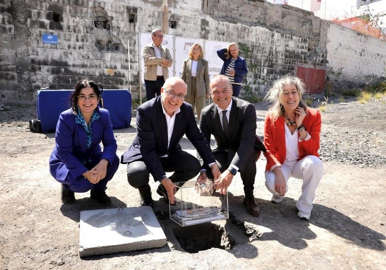 De izquierda a derecha, Carolina Darias, Antonio Morales, Augusto Hidalgo y Teresa Mayans, en el acto celebrado en El Secadero.