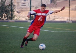 Elvis, un clásico del fútbol regional: 450 partidos en dos décadas de carrera