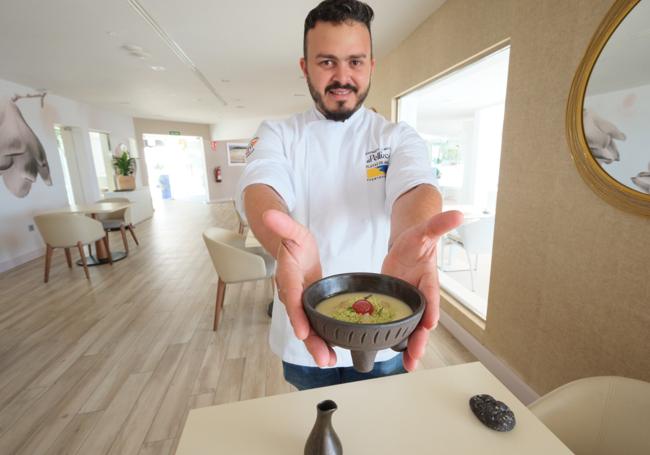 Resultado final de la ensalada líquida en el segundo restaurante de Almeida en Fuerteventra: El Pellizco de Costa Calma. El primero se localiza en Morro Jable.