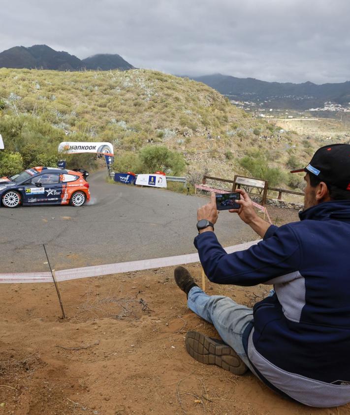 Imagen secundaria 2 - Rovanpera, líder firme del Rally Islas Canarias