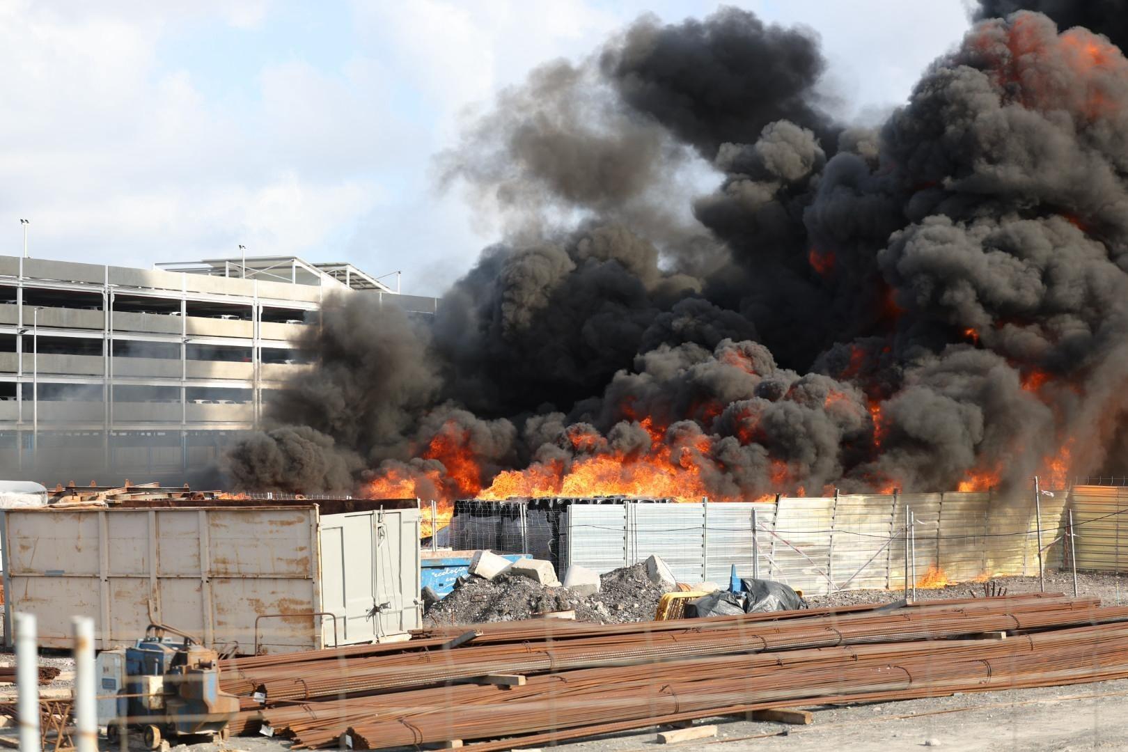 El incendio del Dique de la Esfinge en el Puerto de Las Palmas de Gran Canaria