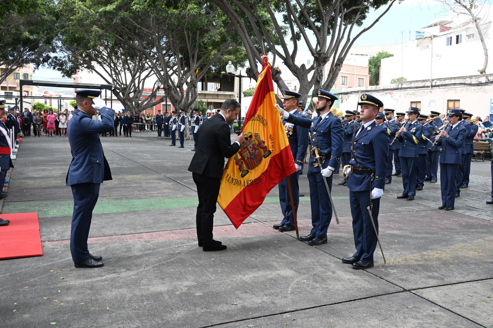 El parque Franchy Roca de Telde vivió una histórica y participativa jura de bandera civil
