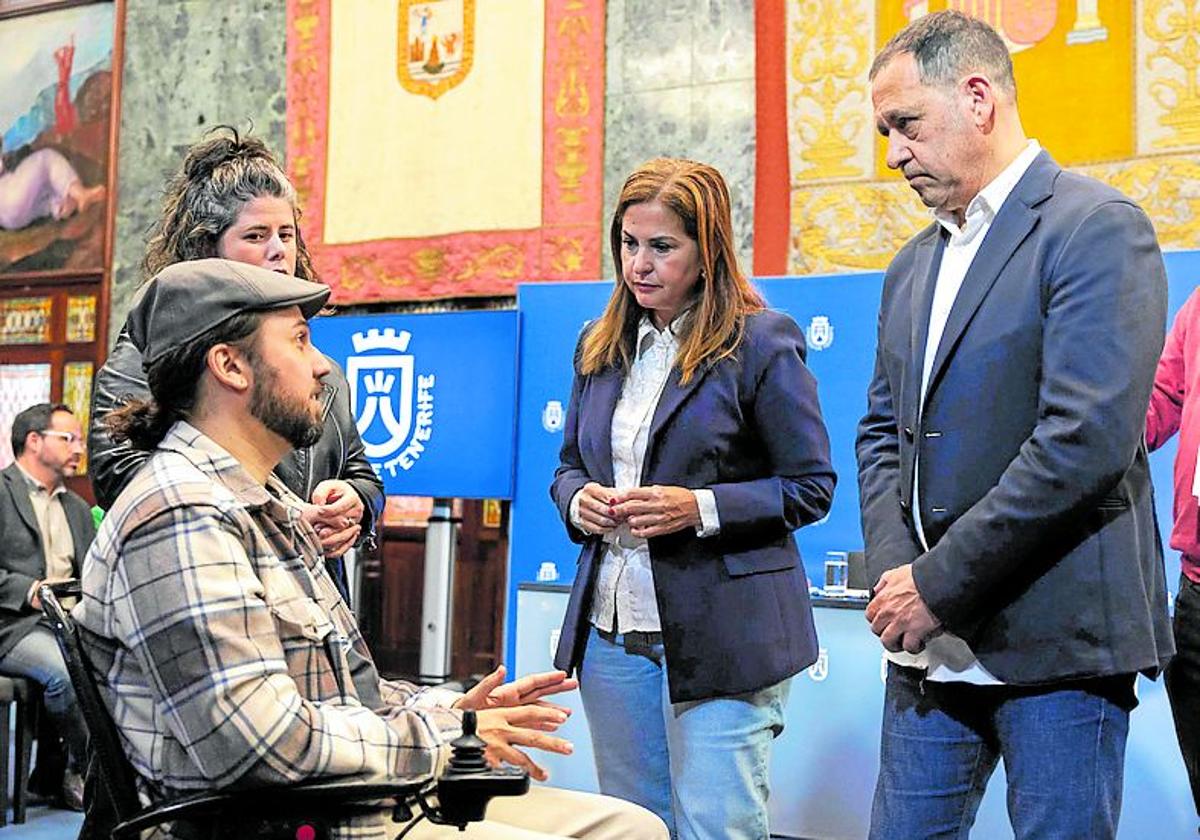 Víctor, de 41 años y enfermo de ELA, no descarta ser examinador de kárate