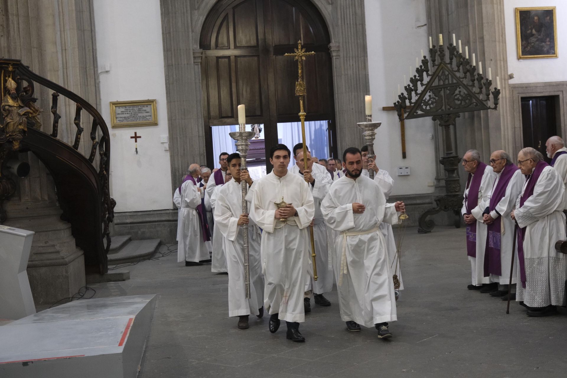 La misa funeral por el papa Francisco en Las Palmas de Gran Canaria, en imágenes