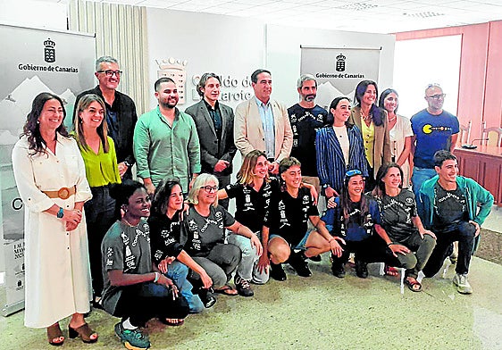 Protagonistas de la presentación en el Cabildo de Lanzarote este miércoles.