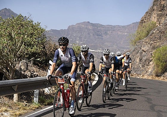 El Pico de Las Nieves vuelve a asomarse en una renovada TotalEnergies Gran Fondo