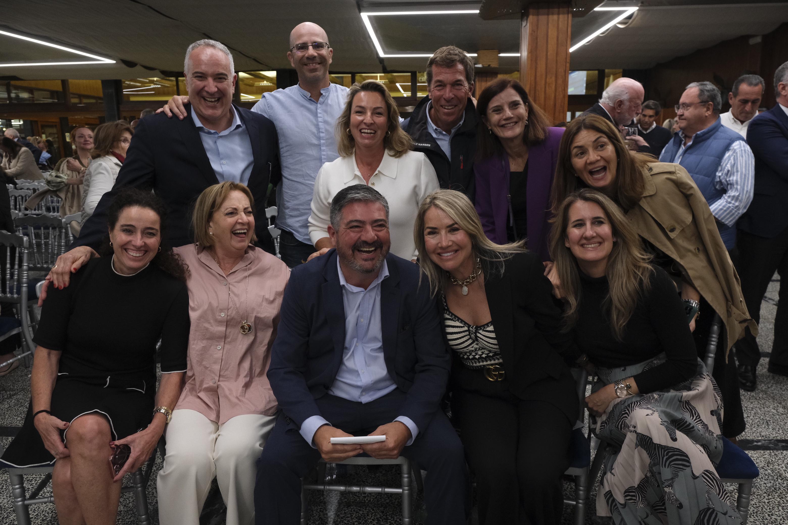 Momentos del nombramiento de Pity Sánchez en el Club Náutico