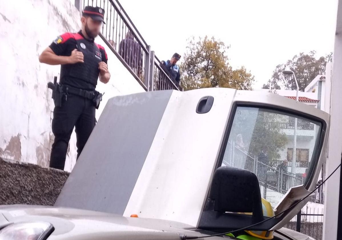 Un varón herido tras la salida de la vía del vehículo en el que circulaba